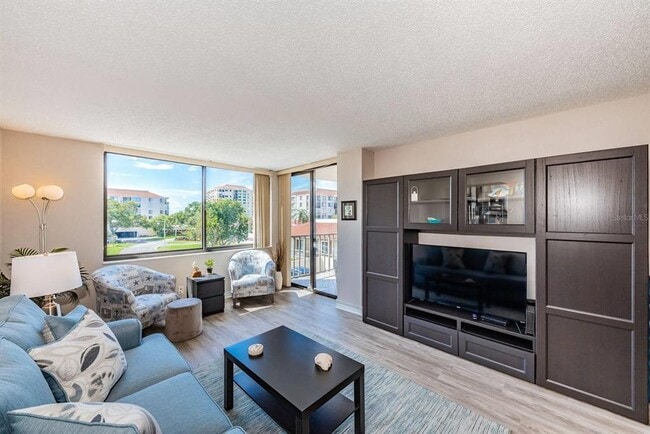 Building Photo - 6219 PALMA Blvd