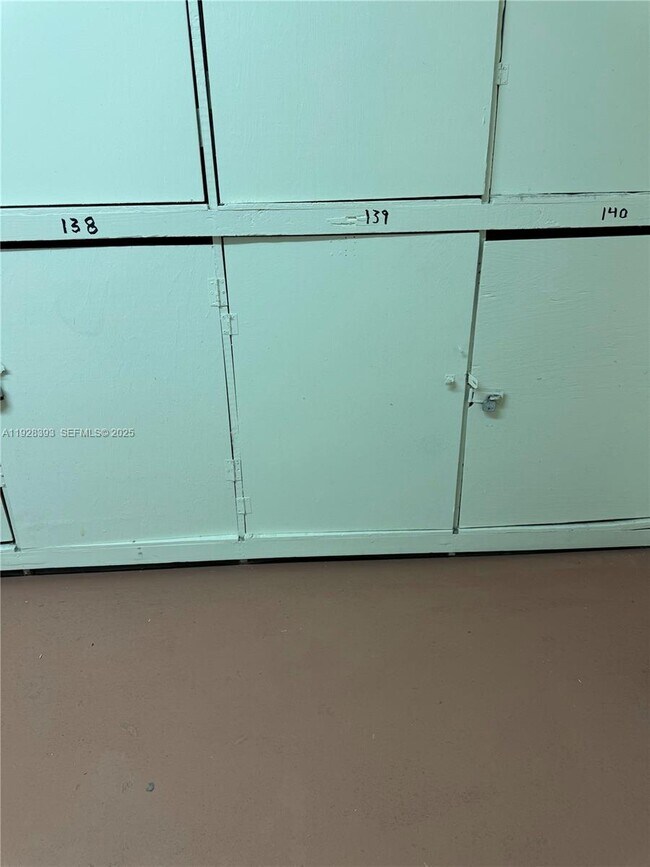 Building Photo - 149 Preston Way