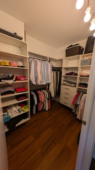 Walk-in Closet - 330 N Jefferson St