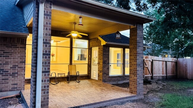 Building Photo - 931 Opal Chase Dr