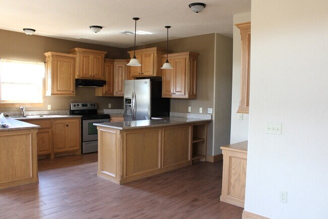 Building Photo - Beautiful home in Medicine Park !!