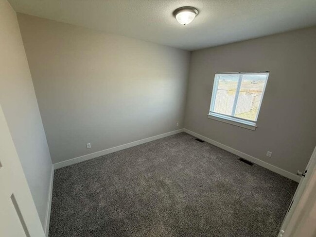 Building Photo - 5138 N Toben Dr