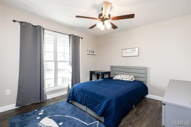 Building Photo - 3505 Chippewa Dr