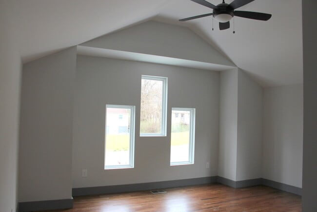 Building Photo - Large East Nashville Modern House - 3 Bedr...