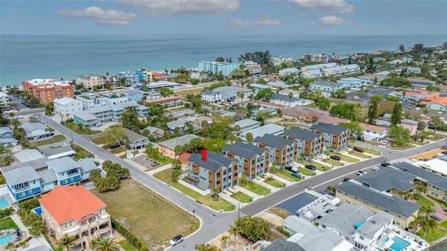 Building Photo - 2200 Bay Blvd