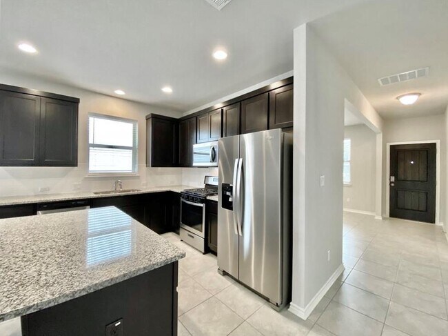 Building Photo - 2148 Pecan Island Dr