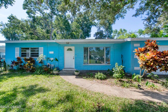 Building Photo - 1133 Bradenton Rd