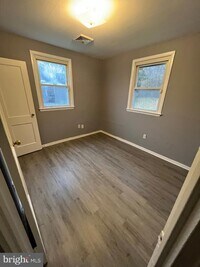 Building Photo - 116 Lemmon Ave