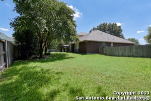 Building Photo - 2403 Enfield Grove Dr