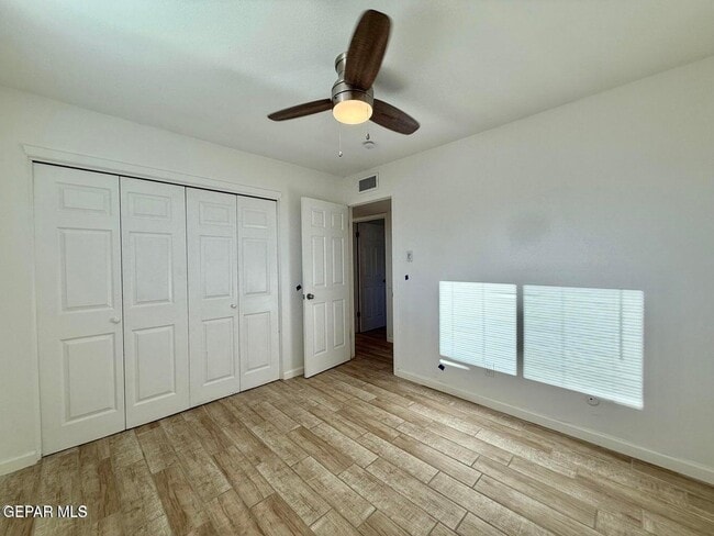 Building Photo - 10833 Cardigan Dr