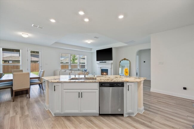 Building Photo - 3629 Highland Bayou Dr