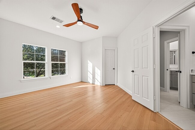 Building Photo - 23003 Two Harbors Glen St