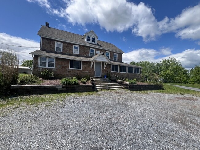 Building Photo - 10669 Jonestown Rd