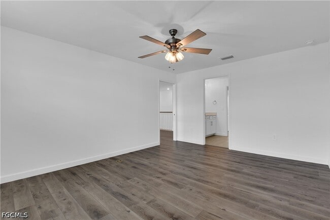 Building Photo - 10883 Timber Creek Dr