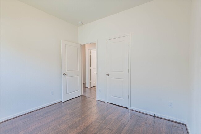Building Photo - 1012 Blue Beech Ln