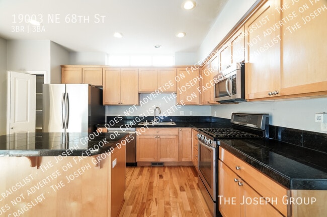 Building Photo - 19003 NE 68th St