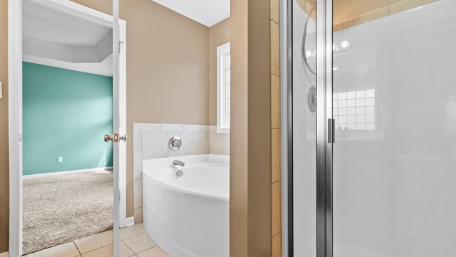 Building Photo - Charming 3BR Home in Carolina Plantation with Fenced Yard & 2-Car Garage