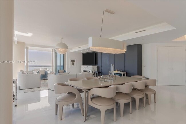 Building Photo - 17975 Collins Ave