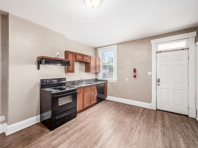 Building Photo - 89 E Patterson Ave