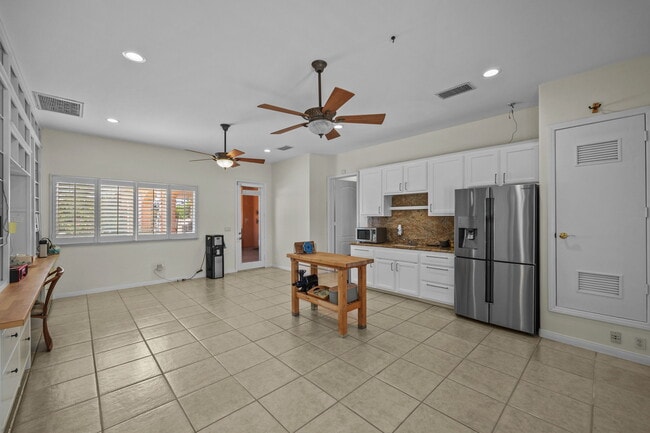 Building Photo - 15830 Rawhide Ln
