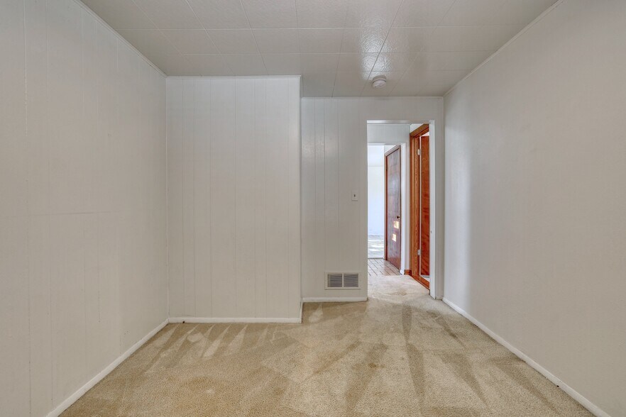 Building Photo - 4834 N 106th St