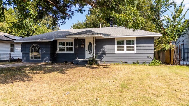 Building Photo - RENT TO OWN – Warr Acres!