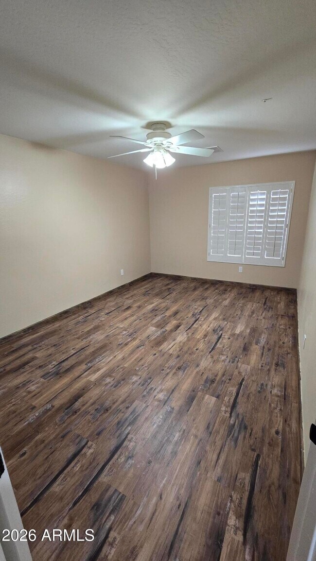 Building Photo - 9658 W Pinnacle Vista Dr