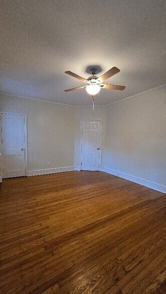 Building Photo - 6142 N 8th St