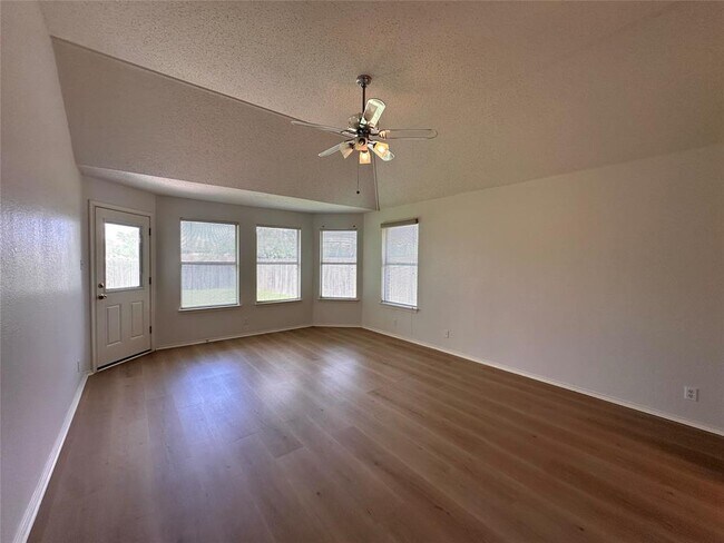 Building Photo - 6708 Bancroft Woods Dr