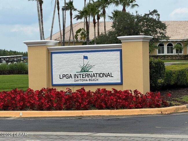 Building Photo - 125 Links Ter Blvd