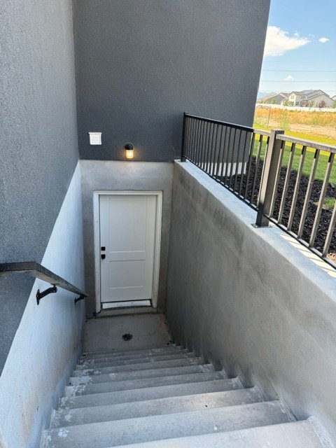 Building Photo - 144 W Birds Eye Ln