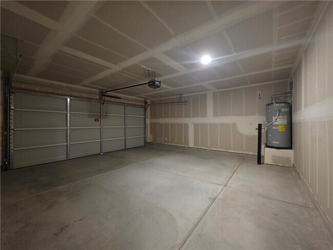 Building Photo - 2566 Montano Ridge Dr