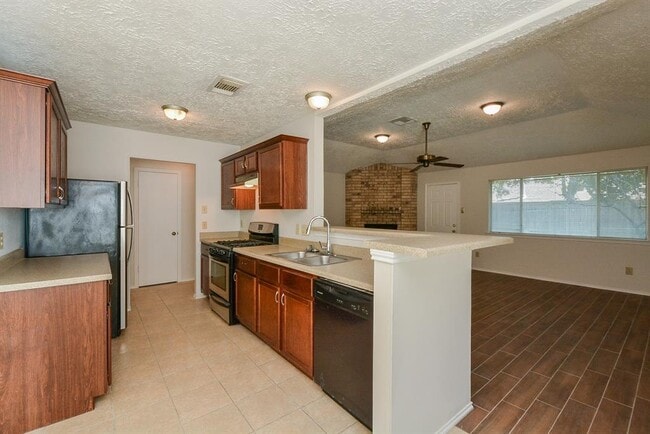 Building Photo - 6206 Bryant Pond Dr