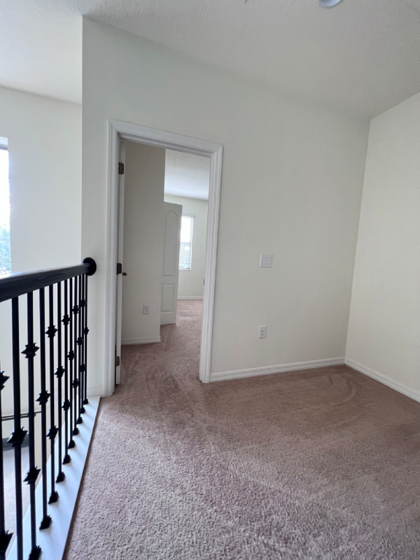 Building Photo - 416 Red Rose Ln