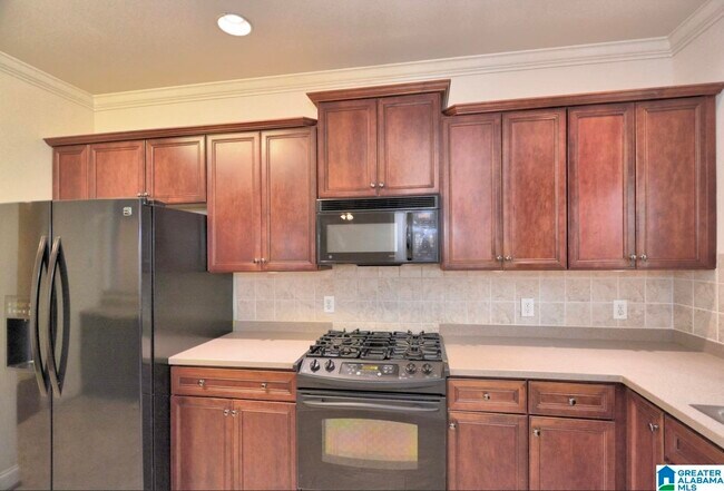 Building Photo - 107 Castlehill Dr
