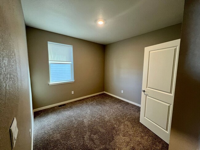 Building Photo - 6130 B Street Rd