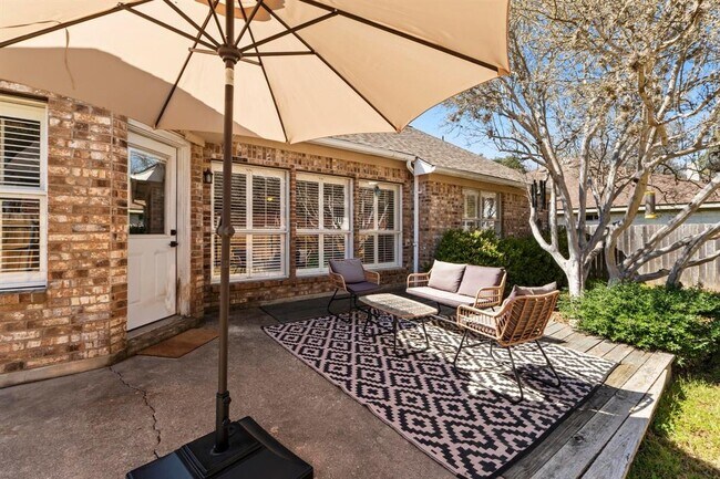 Building Photo - 3600 Malone Dr