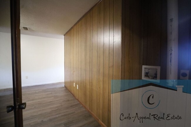 Building Photo - 2208 Sybel Cove