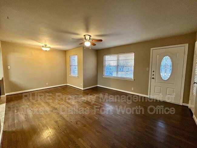 Building Photo - 1607 Briarwood Blvd