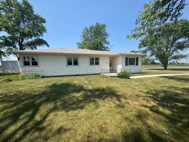 Building Photo - 26316 US-45