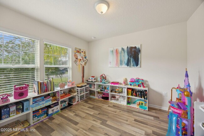 Building Photo - 3356 Canyon Falls Dr