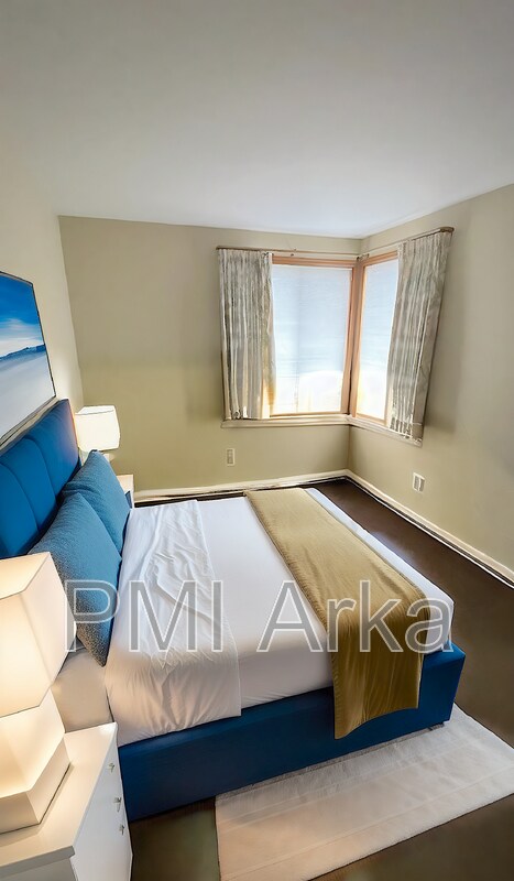 Building Photo - 3709 248th Ave SE