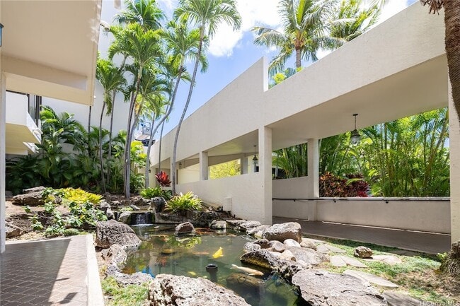 Building Photo - 500 Lunalilo Home Rd