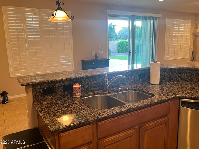 Building Photo - 18137 W Orchid Ln