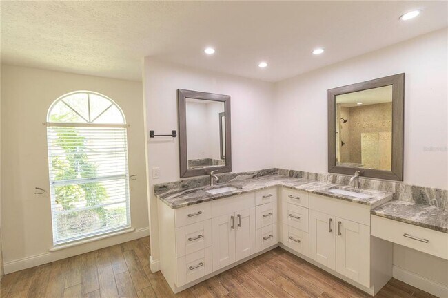 Building Photo - 2505 Buckhorn Run Dr