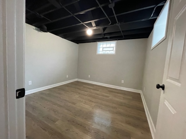 Basement Room/Office - 3860 Colbourne St