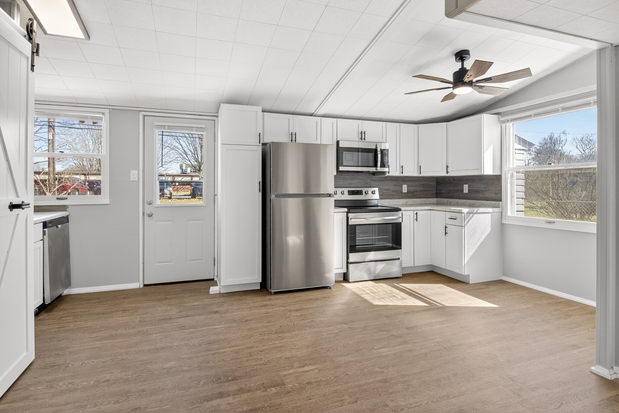 Building Photo - 7525 Mildred Rd