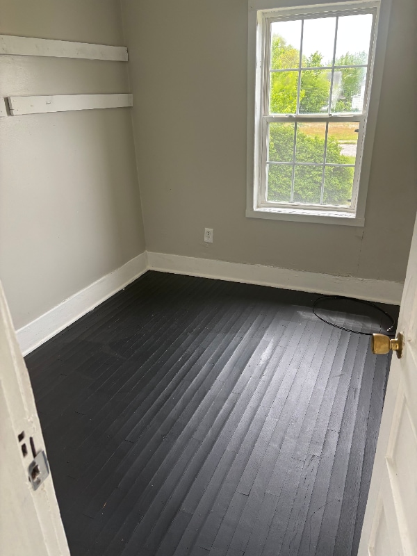 Building Photo - 1421 Long Ave