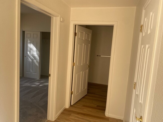 Building Photo - 2541 S Bahama Cir