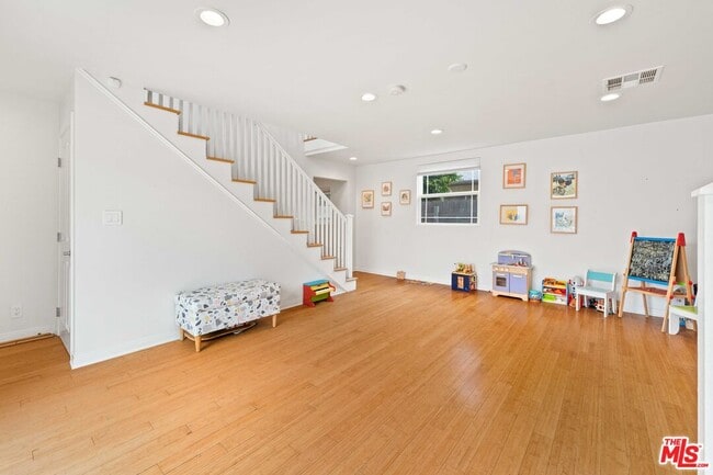 Building Photo - 2348 29th St